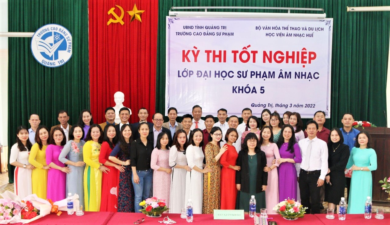 Kỳ thi tốt nghiệp lớp Đại học Sư phạm Âm nhạc khóa 5 Hệ vừa làm vừa học tại tỉnh Quảng Trị