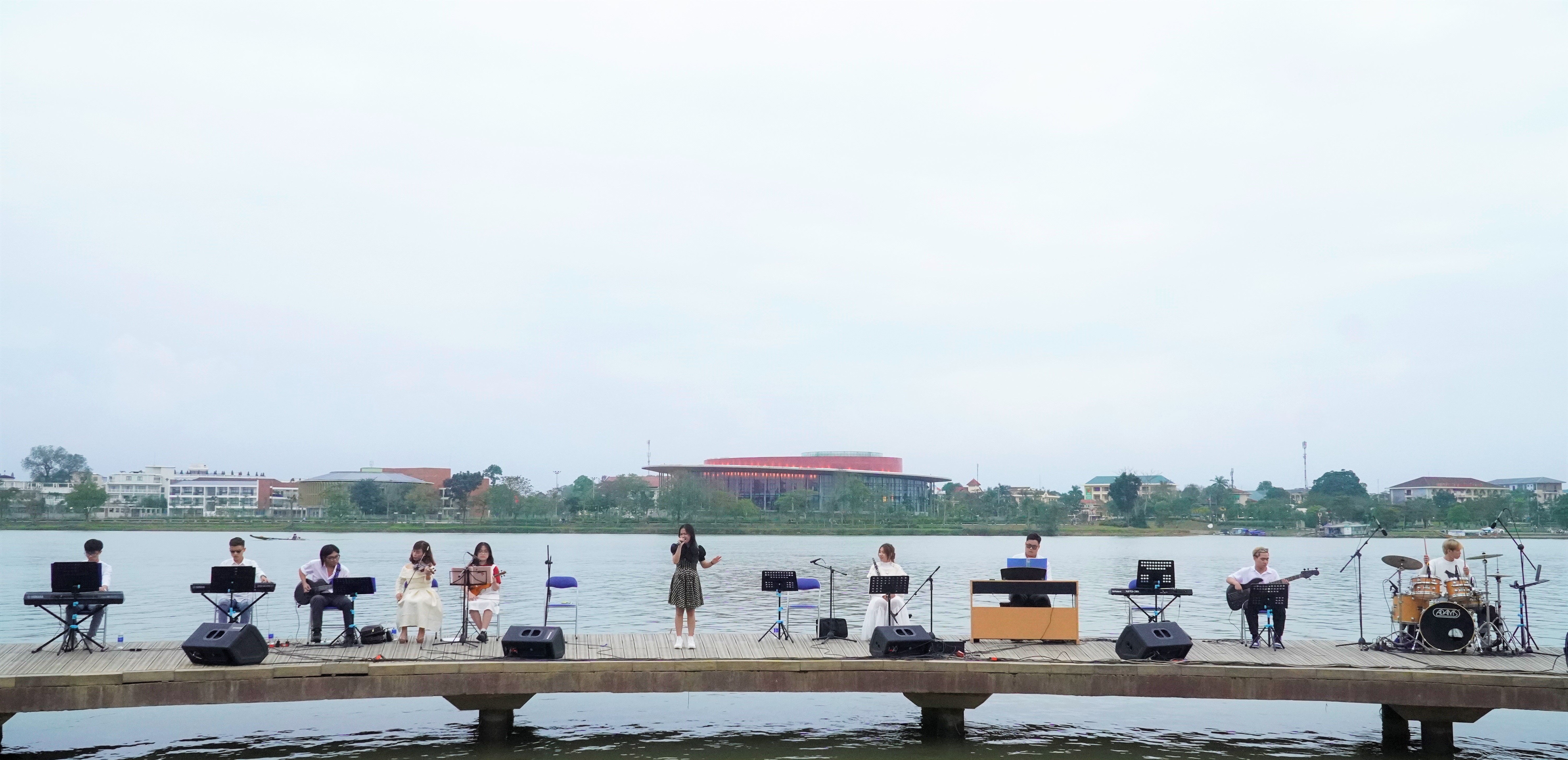 Huong Giang band performed periodically at 3/2 park